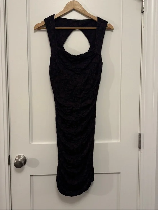 Free People Burgundy and Black Lace Mini Dress Ruched Sides Key Hole Back Med - Picture 4 of 12